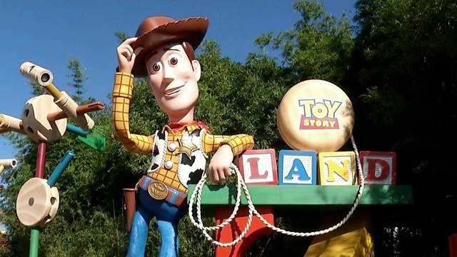 Behind the scenes of Toy Story Land20180628205241.jpg