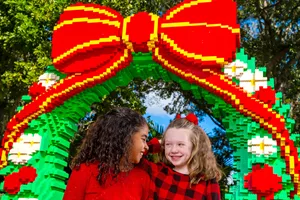 ELF-TASTIC ENTERTAINMENT & DECOR at LEGOLAND Florida